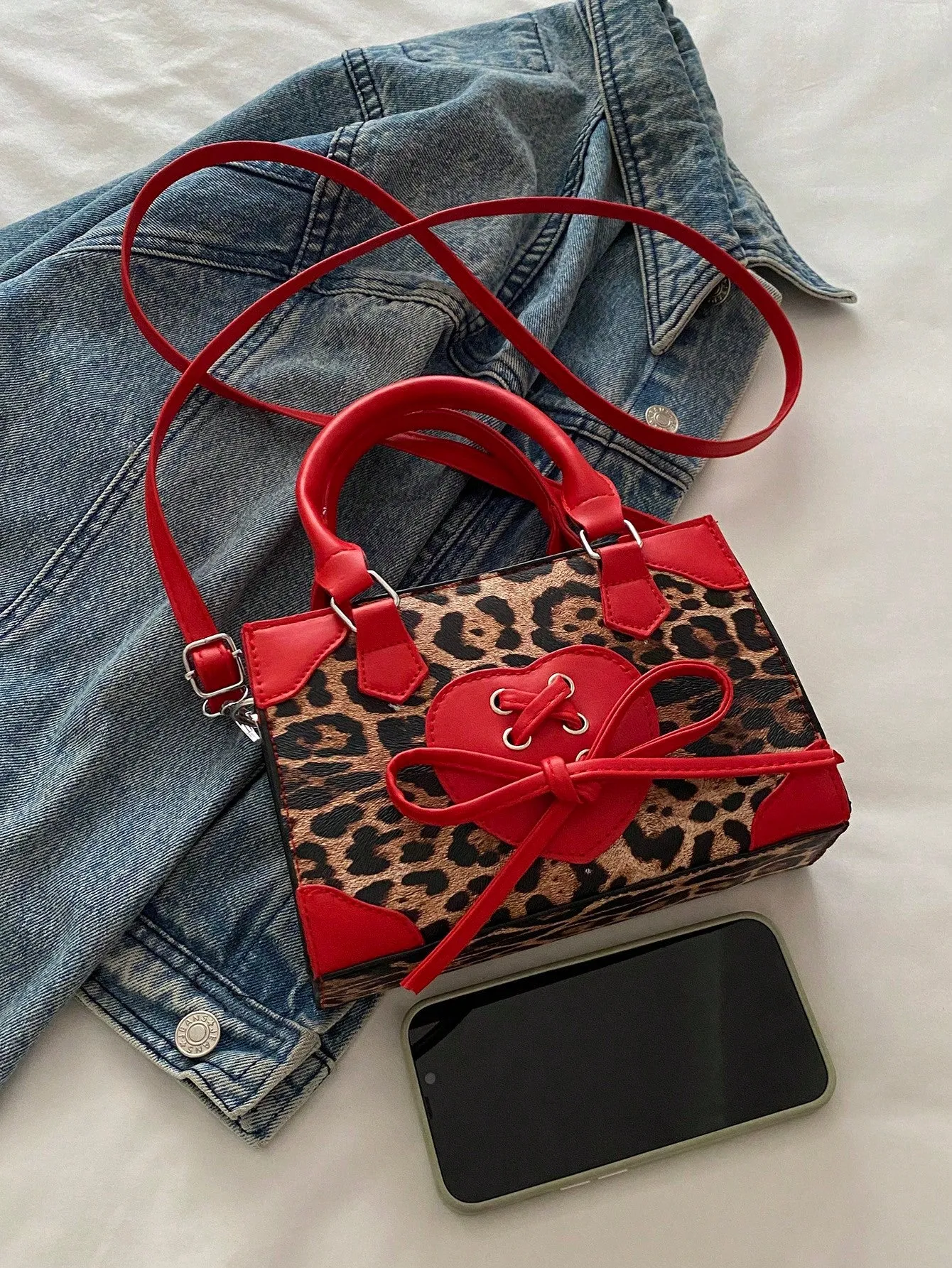 A New Fall And Winter Season Retro Fashion Leopard Print Mini Handbag Square Bag